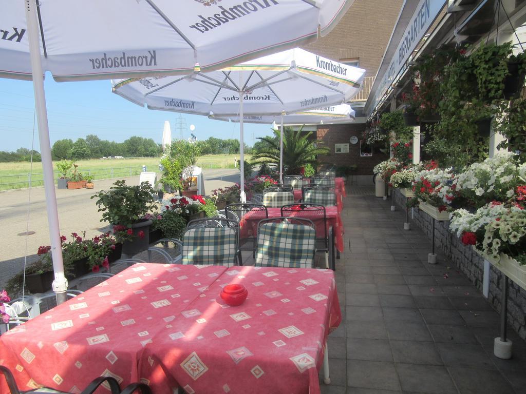 Hotel Restaurant Jonkhans Rees Exterior photo