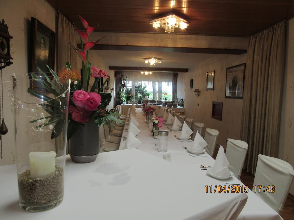 Hotel Restaurant Jonkhans Rees Exterior photo