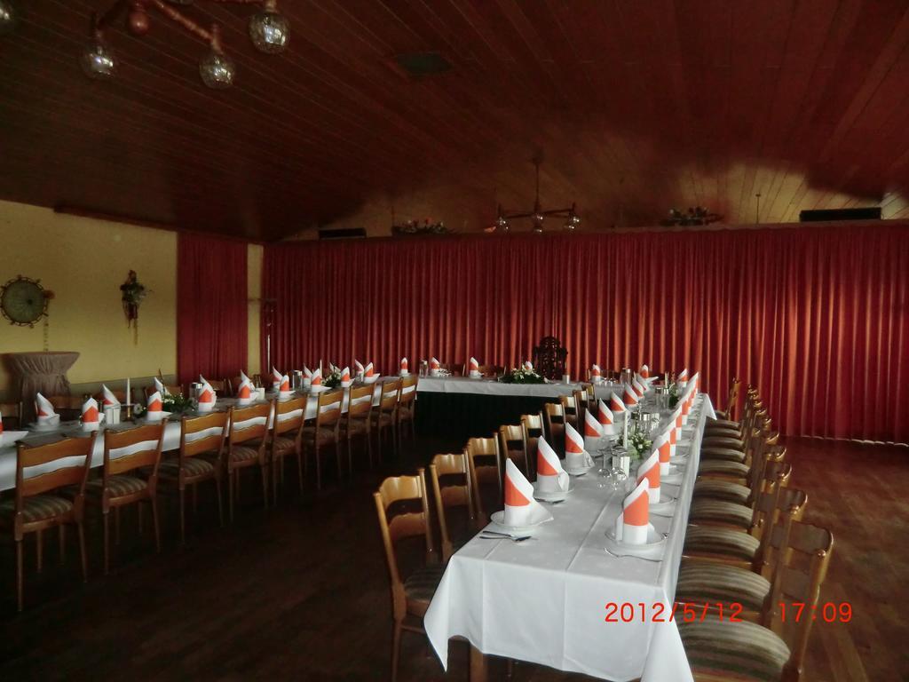 Hotel Restaurant Jonkhans Rees Exterior photo